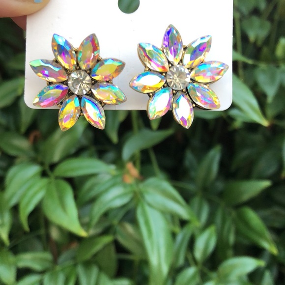 Gorgeous Aurora Borealis Floral Statement Earrings - Picture 12 of 13